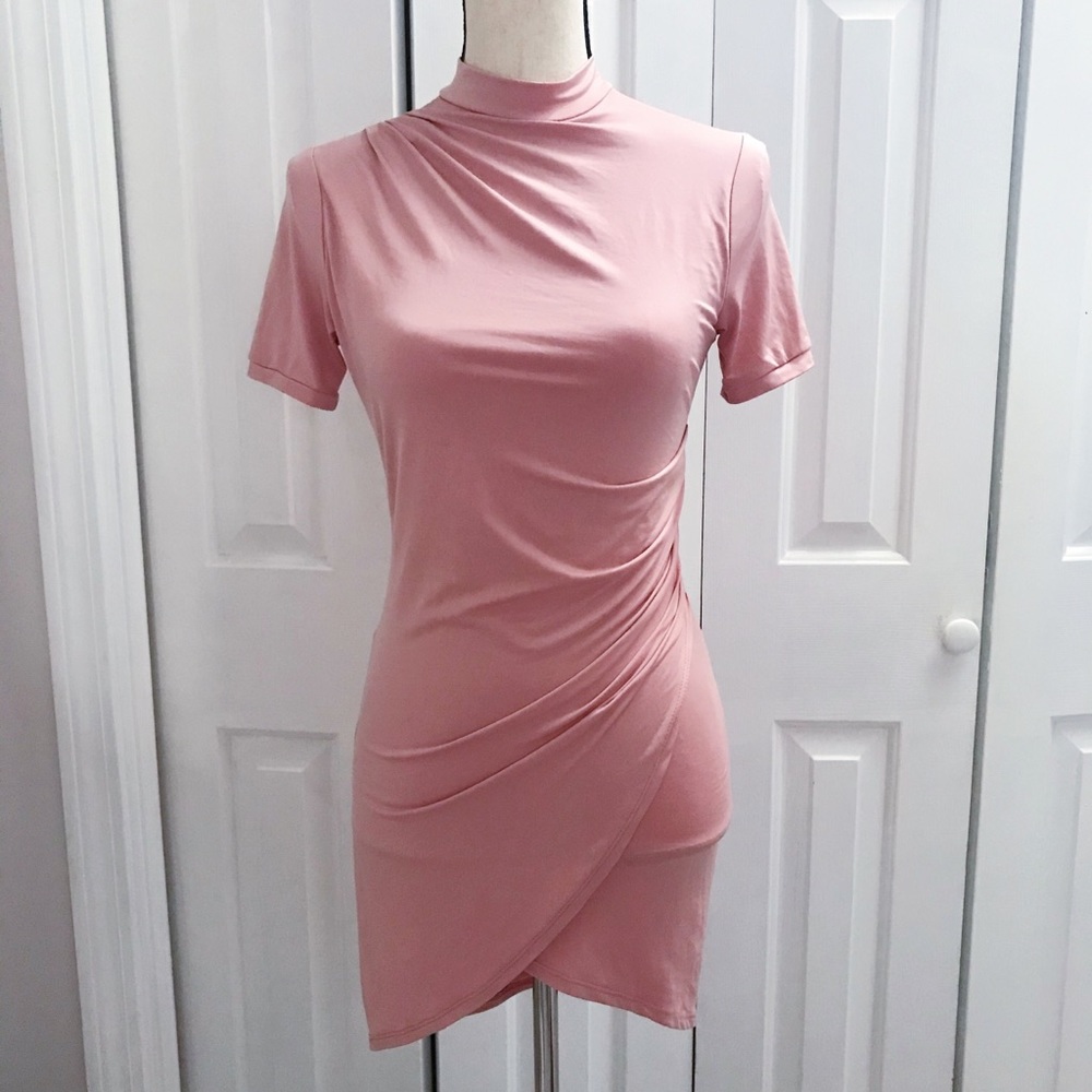 Wrap Dress ♥️FREE GIFT♥️